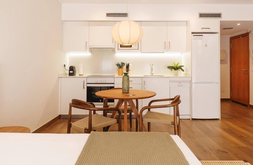 Barri Vell Apartment | Studio Rei Martí - Apartment Girona | Bravissimo