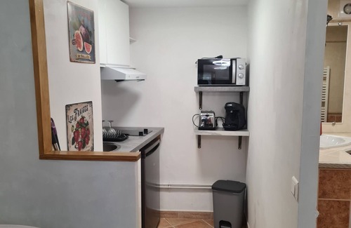 Carnoules Apartment | Studio Romance