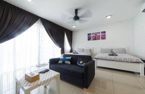 Shah Alam House | Studio Room next to SCCC at Trefoil Setia Alam for 2-4 pax