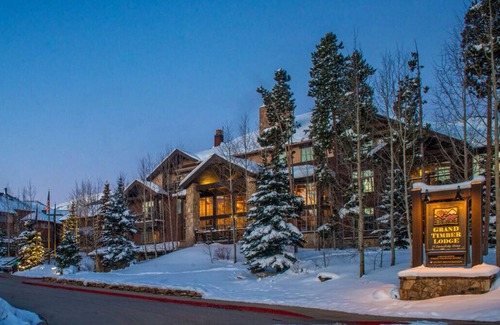 Peak 9 Apartment | Studio room, sleeps 4, near Breckenride Peak 9