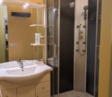 Antibes Old Town Apartment | Studio Saint-Jeannet
