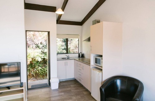 Kaiteriteri Apartment | Studio Sea View Upper Level