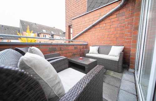 Furth-Sud Apartment | Studio Shiny - Zentral mit Balkon - Messe - Küche