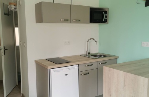 Vallauris Apartment | Studio Sous L'olivier