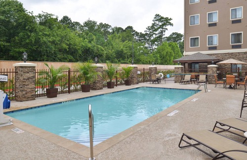 Tomball Apartment | Studio Suite Near Houston | Shared Outdoor Pool + 24h Business Center