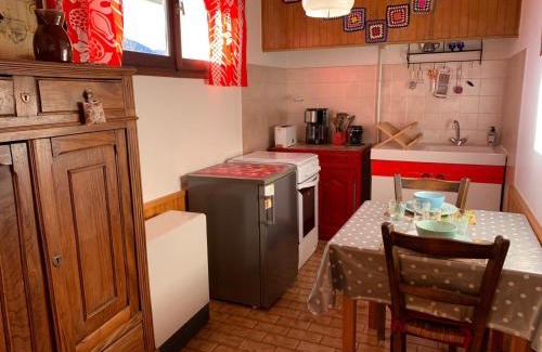 Puy-Saint-Pierre Apartment | Studio sympa avec terrasse , maxi 4 pers.Briançon