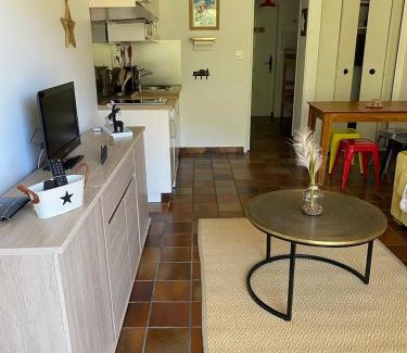 Saint-Chaffrey Apartment | Studio terrasse plein sud avec coin montagne