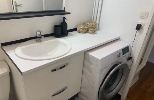 Faubourg Sud Apartment | Studio Tivoli la Tour