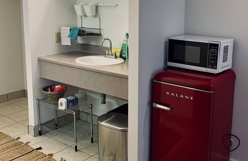Dartmouth Apartment | Studio, Urban Nest by Sweet Digs