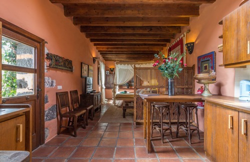 San Bartolome Villa | Studio Villa, Cozzy, romantic, warm and homey Villa
