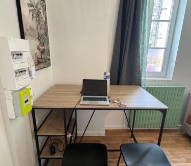 Mayenne Apartment | Studio Voyage - Proche centre ville