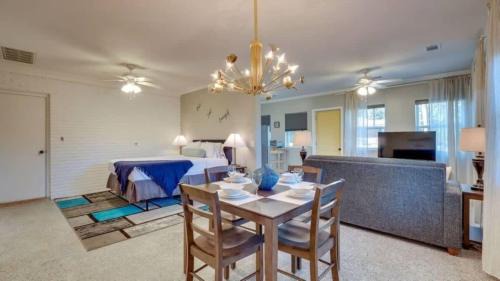 Thunderbolt House | Studio w Gazebo & Pool-Swanky Savannah Style