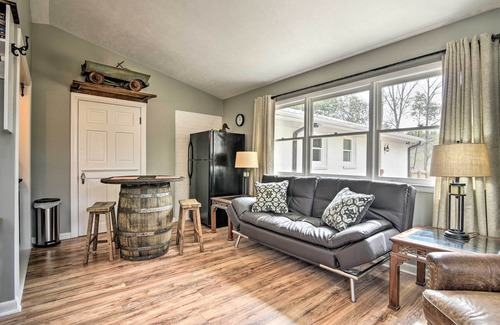 Southern Pines Apartment | Studio w/Patio - Walk to Hikes, Sights & Bites