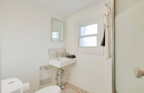 Lebanon Apartment | Studio + WiFi + Washing Machine