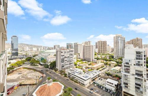 Ala Moana House | Studio with Balcony 1316