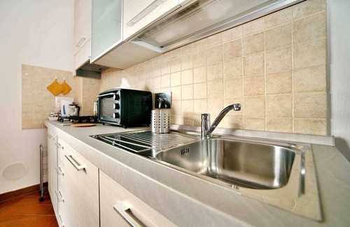 San Donato in Poggio Condo | STUDIO WITH BALCONY AND POOL: The Compagnia del Chianti