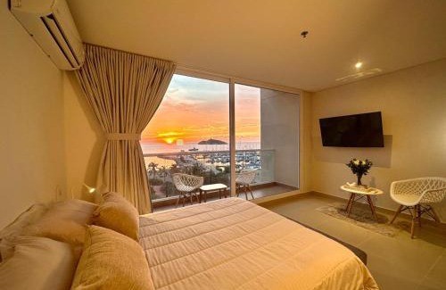 Historic Center Apartment | Studio with Marina View