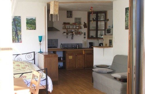 Faucon Apartment | Studio with mountain view