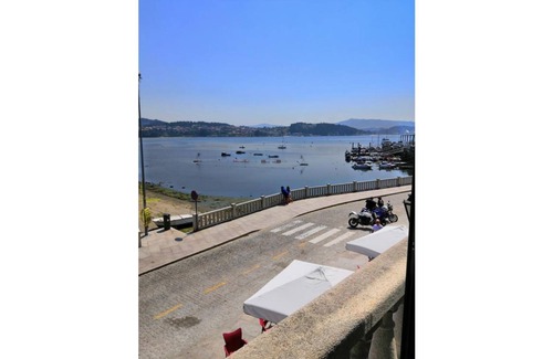 Combarro Apartment | Studio with sea views (APT 1)