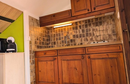 Creixell Apartment | Studio with shared pool near the beach and Creixell town center.