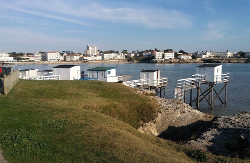 Saujon Apartment | Studio with small garden 15 minutes from the ocean > Discount from 7 nights