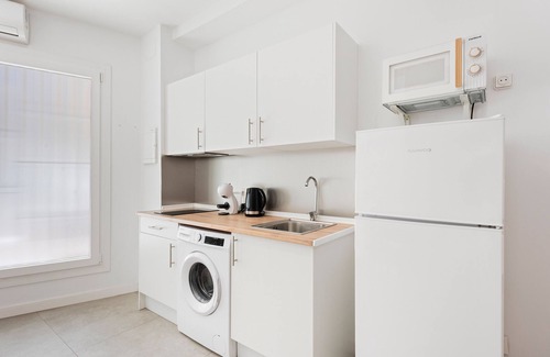 Cruz de Humilladero Apartment | Studio 'Zona's Estacion De Tren' with Wi-Fi and Air Conditioning