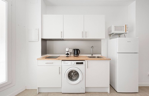 Cruz de Humilladero Apartment | Studio 'Zona's Estacion De Tren' with Wi-Fi and Air Conditioning