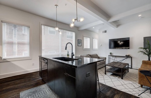 Midtown Apartment | Studio9Forty