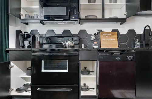 Midtown Apartment | Studio9Forty