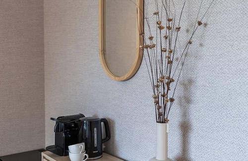 Municipality of Tilburg Apartment | Study hard, relax harder. Stay near University Tilburg and enjoy fresh air and greenery right outside. Great value, shared facilities, and a peaceful vibe — ideal for student life.