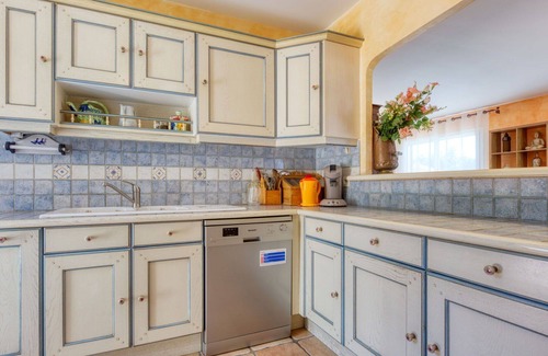 Ordonnac House | Stunning private villa for 6 people with WIFI, private pool, TV, terrace and pets allowed