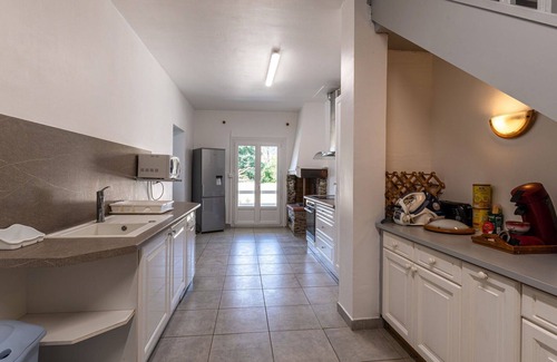 Santa-Lucia-di-Moriani House | Stunning private villa with private pool, TV, patio, pets allowed, panoramic view and parking