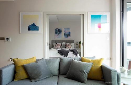 St. Pancras and Somers Town Apartment | Stunning 1 Bed apartment at Kings Cross-St Pancras