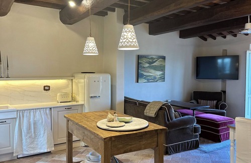 Todi Apartment | Stunning 1-Bedroom Penthouse with Panoramic Views, WiFi & AC in Enchanting Todi