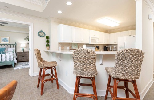 Orange Beach East Condo | Stunning 1 Bedroom River View Condo at Phoenix IX 911