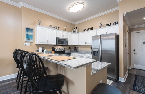Long Beach Condo | ~Stunning 19th Floor Ocean Villa 2B/2B Condo W/FREE Beach Chairs/Umbrella~