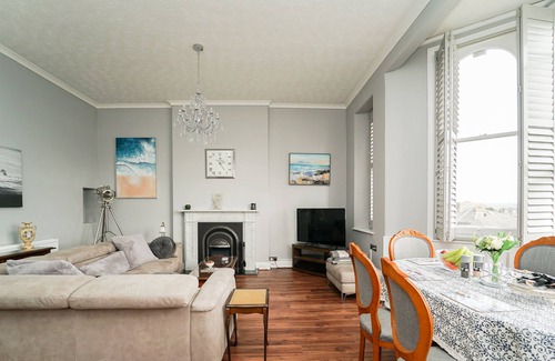 Weston-super-Mare Apartment | Stunning 2-Bed Apartment in Weston-super-Mare