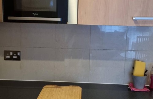Burnt Oak Apartment | Stunning 2-bed Apartment Near Colindale Station