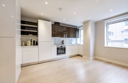 Maida Vale Apartment | Stunning 2 bed-Hosted by Sweetstay