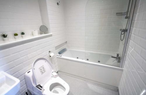 Manchester Apartment | Stunning 2 Bed Manchester Apartment Near Etihad