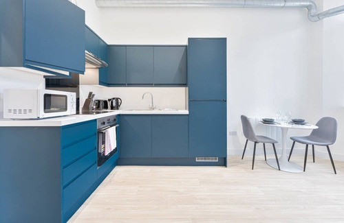 Nottingham Apartment | Stunning 2 Bedroom Apartment in Central Nottingham