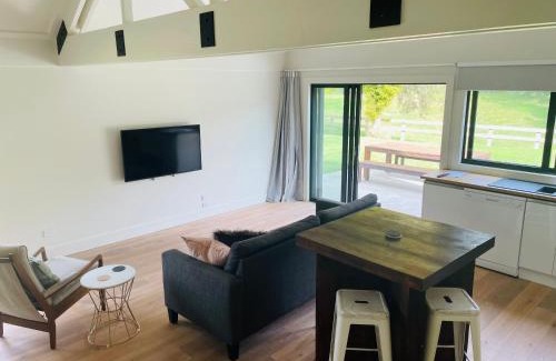 Tamahere House | Stunning 2 bedroom Guesthouse