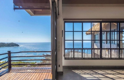 North End House | Stunning 2-Bedroom Home on Sayulita’s North End — Pool, AC, and Ocean Views!