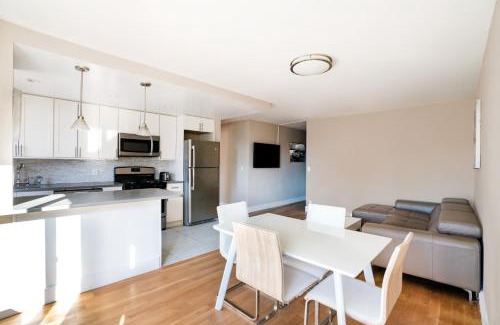 Manhattan Valley Apartment | Stunning 2 BR in NYC with Private Balcony