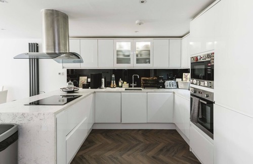 Westbourne Apartment | Stunning 2BD Apartment in Maida Vale