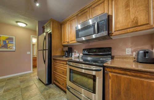 East Kootenay Condo | Stunning 2BR Condo, Radium Hot Springs, BC