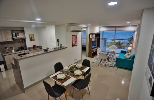 Crespo Condo | Stunning 2BR with Panoramic Ocean Views – Summer Specials