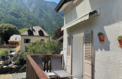 Le Bourg-d'Oisans Apartment | STUNNING 3 BED CYCLE/SKI APARTMENT - SLEEPS 6