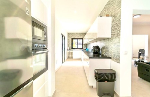 Playa Blanca Villa | Stunning 3 Bed 2 Bath Villa in Playa Blanca