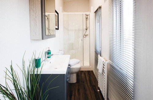 Barmston Cottage | Stunning 3 bed lodge with hot tub - Barmston
